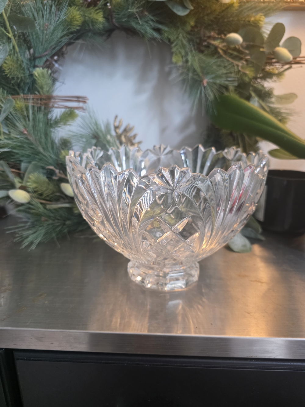 Clear Crystal Cut Glass Serving Pedestal Bowl - Elegant Home Dining Serveware